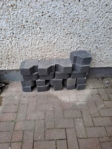 kerbstone