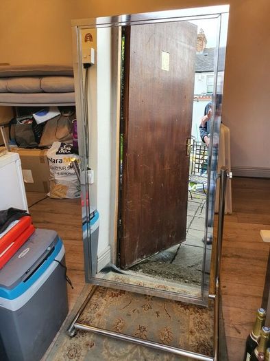 freestanding mirror