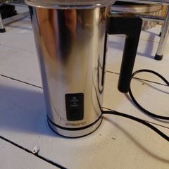 Hot chocolate maker