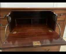 Georgian Mahogany Chest of Drawers with Secretaire
