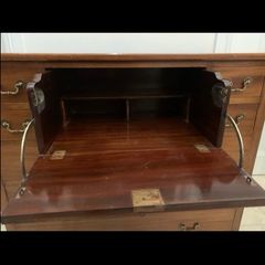 Georgian Mahogany Chest of Drawers with Secretaire