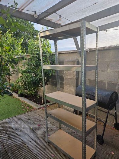 Shelving rack for garden shed