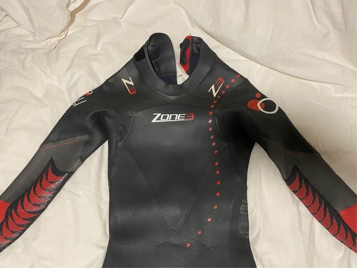 Zone 3 Aspire size L swimming wetsuit