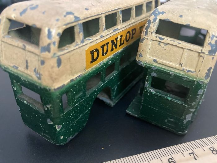 Dinky 290. 2x London Routemaster Buses. Project/restoration.