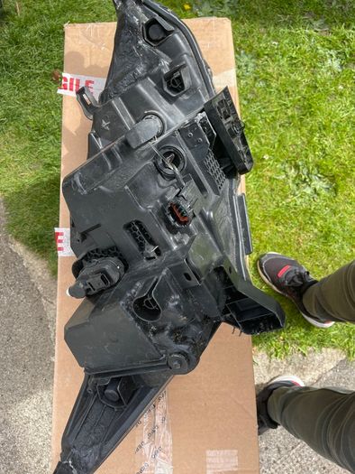 Nissan qashqai headlights