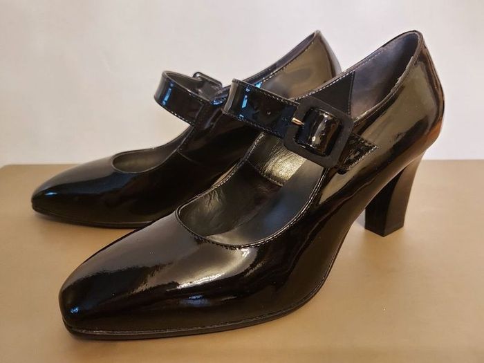 Soffice Sogno Vernice Nera Women's dressy shiny real Italian leather formal court shoes size 5.5 UK SALE