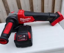Milwaukee M18 FUEL Angle Grinder + Battery Excellent Working Order