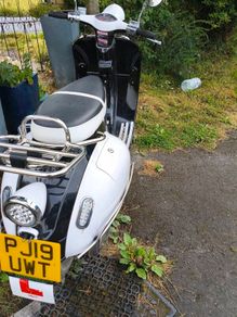 Scooter AJS modena