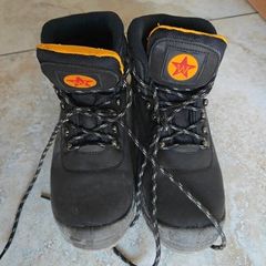 Steal cap shoes, work boots