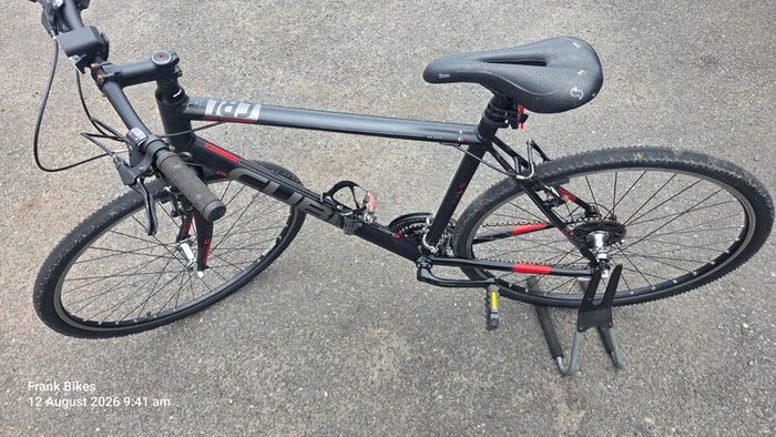Cube CRL Hybrid Bike  28 Wheels  21 Frame
