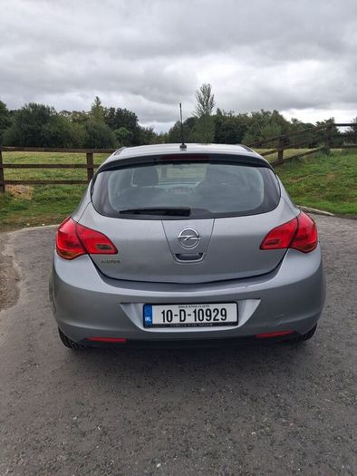 Opel Astra J 2010
