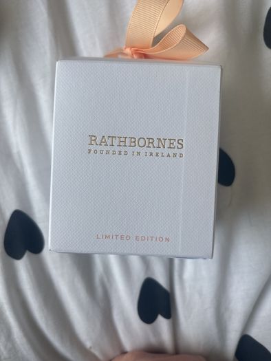 Rathbornes limited edition - scented natural wax candle