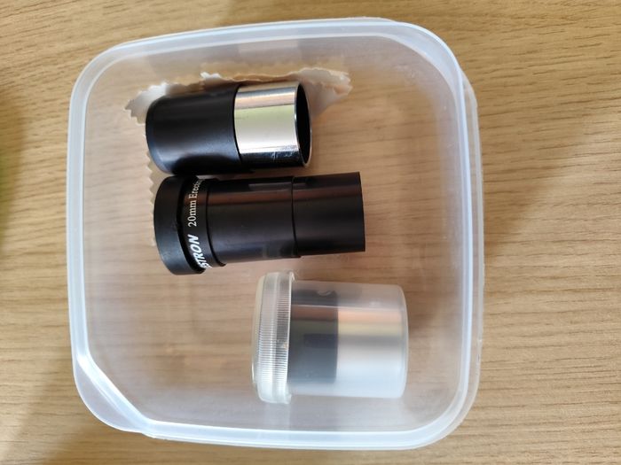 Celestron AstroMaster 114EQ Telescope + Boxed 2x Barlow Lens