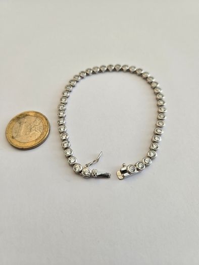 Brand New 925 Hallmarked Silver Tennis Bracelet