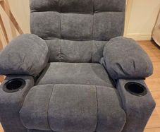 Heated Massage Recliner Chair with Cup Holders and Rocking Function In Excellent Condition