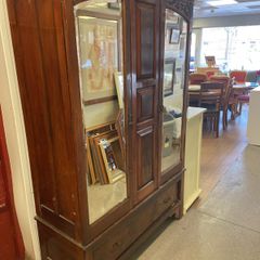 vintage wardrobe