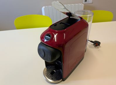 Lavazza coffee machine  a mio moda
