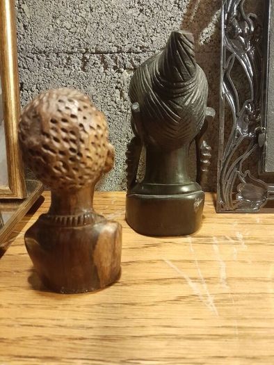 carved African heads