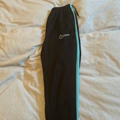 Nike Dri-Fit Tapered Track Pants - Size S