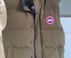 canada goose gilet