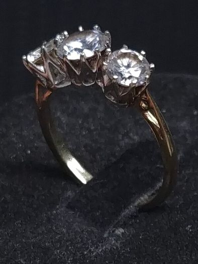 Vintage 9ct Gold Three Stone Ring Dublin Hallmark Size 51.5