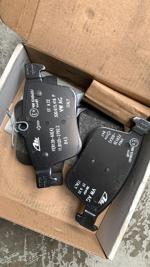 front brake pads Volkswagen