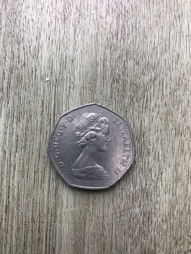 Coins - 1973 Circle of Hands 50p coins (30)