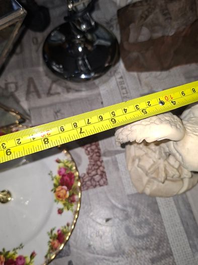 Up for sale is a Vintage Majestic White Eagle figurine Sculpture. Beautifully Powerful Talons