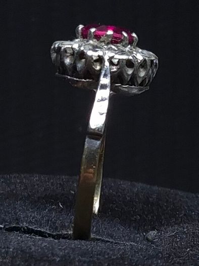 Antique 18ct Ruby Diamond Ring