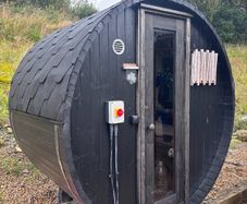 4 person barrel sauna