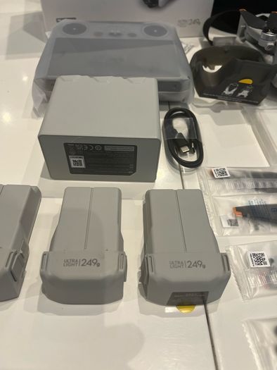 Dji Mini 4 Pro  New not power on yet
