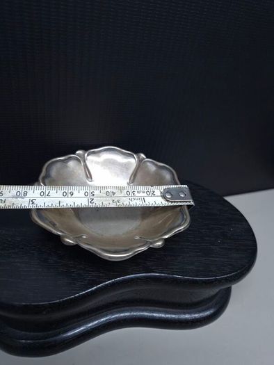 Vintage 800 Silver Small Floral Bowl / Dish 21.8g