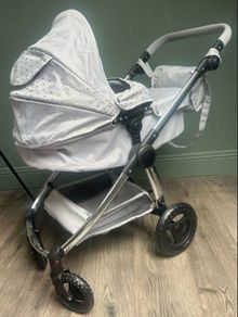 Dolls Pram, doll bay carrier & crib