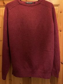 Round neck jumper. Size Large. New. 100% Lambswool.