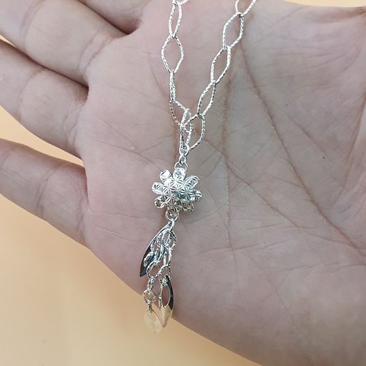 25 Sterling Silver Geometric Flower Pendant Necklace with Leaf Charms Modern Elegant Chain Jewelry
