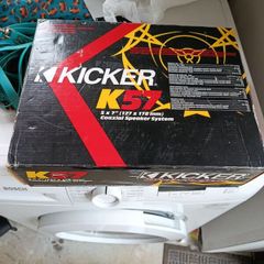 kicker speakers