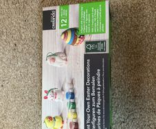 Paint your own Easter decorations