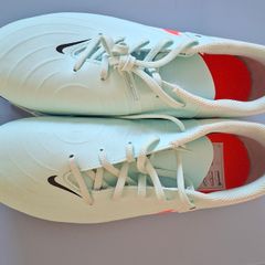 Nike Phantom GX2 Club Firm Ground Football Boots
