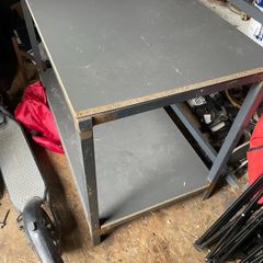 Steel work bench