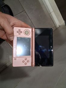 Nintendo 3DS Metallica Pink
