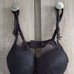 Elegant lace black set bra thongs size s 70 a