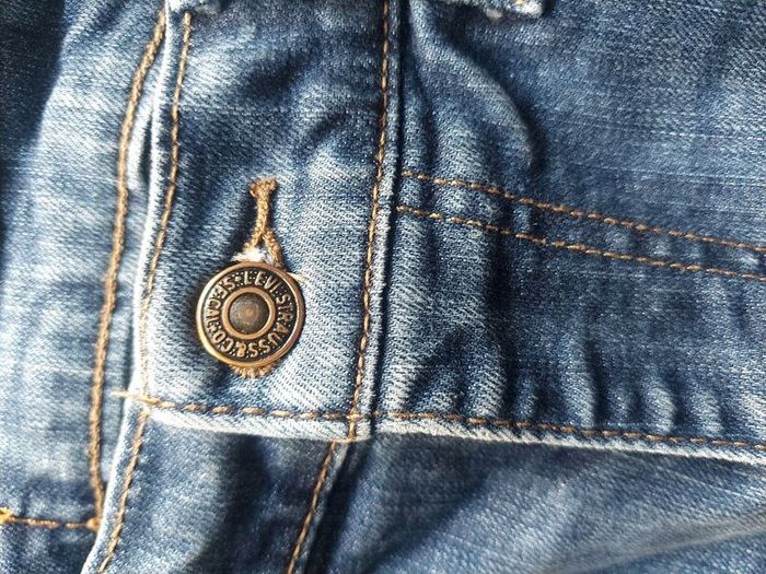 Genuine LEVIS 511 Men's W30 L32 / free post