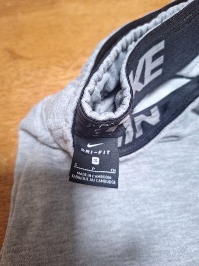 Nike bottoms size s