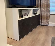 tv bench