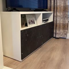 tv bench