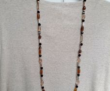 Brown tone bead necklace