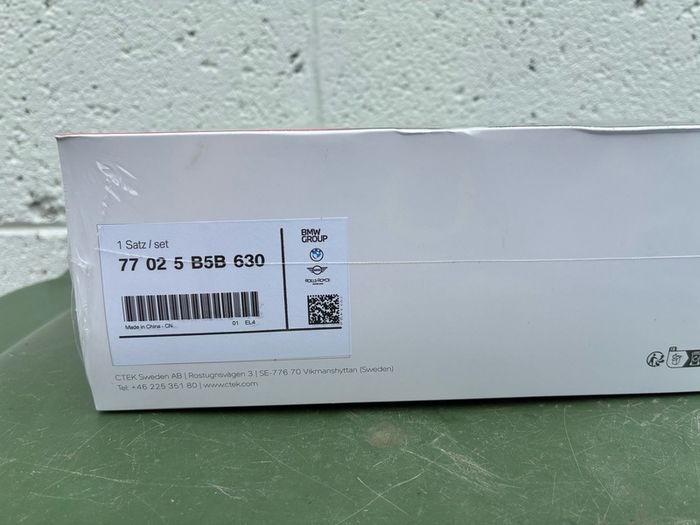 BMW battery charger plus