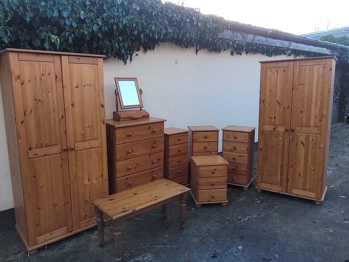 Set of bedroom furniture