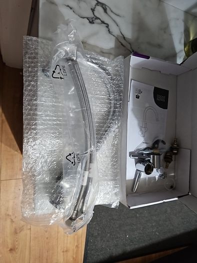 Amsel twin lever kitchen mixer tap basically brand new except the knobs and handles