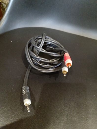 Audio Cable. Extra Long. Free Postage!